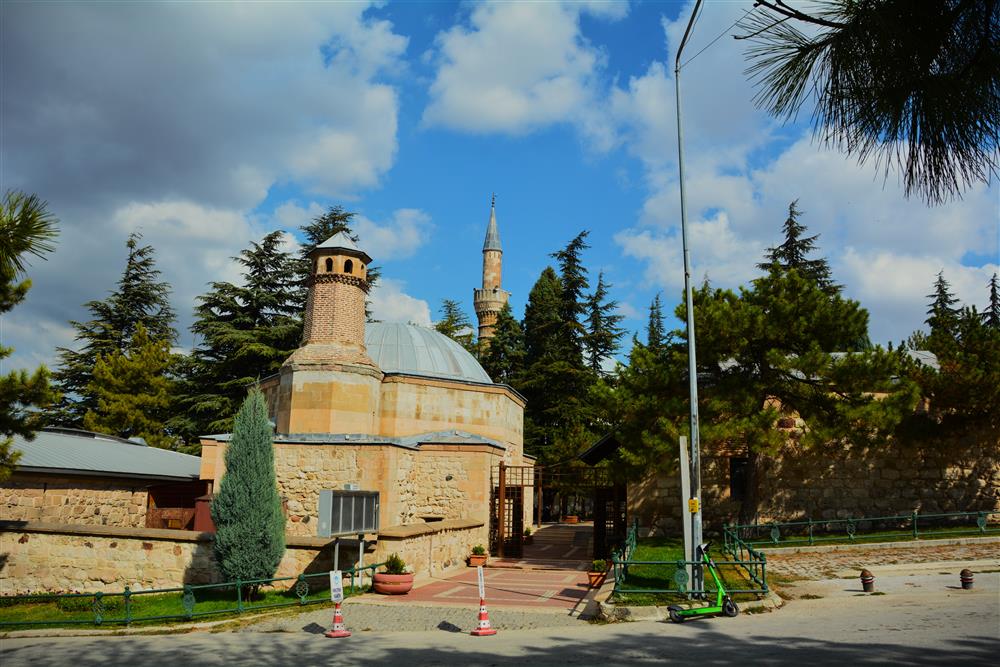 Kurşunlu Camii